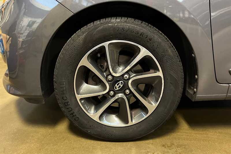 Used Hyundai i10 2019 for sale - 77471555: Photo 25