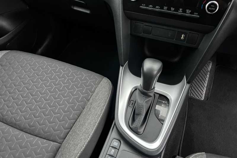 Used Toyota Yaris Cross 2024 for sale - 77414045: Photo 14