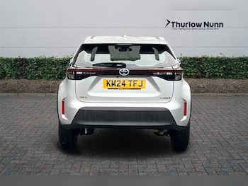 Used Toyota Yaris Cross 2024 for sale - 77414045: Photo