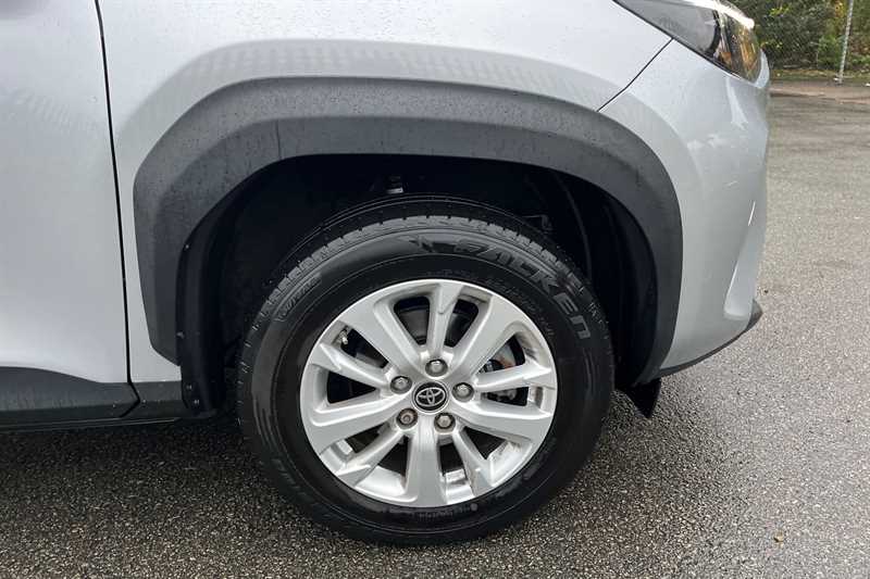 Used Toyota Yaris Cross 2024 for sale - 77414045: Photo 52