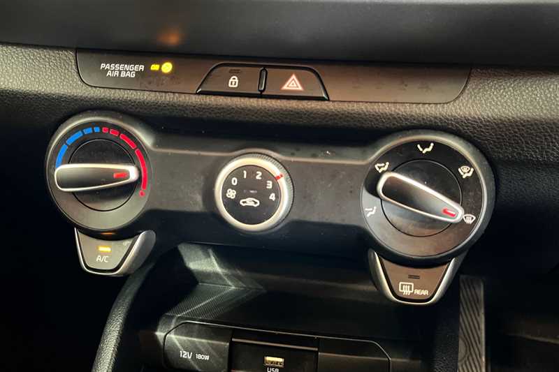 Used Kia Stonic 2023 for sale - 77146498: Photo 15