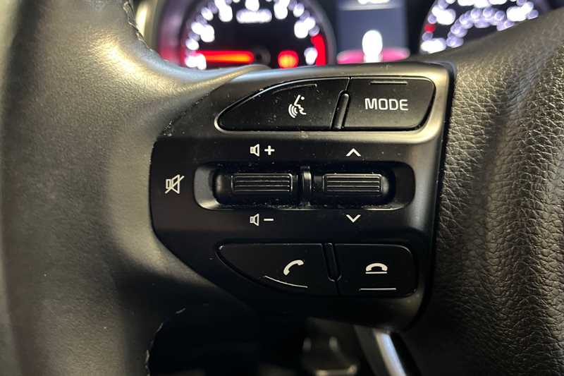 Used Kia Stonic 2023 for sale - 77146498: Photo 21