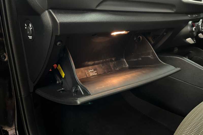 Used Kia Stonic 2023 for sale - 77146498: Photo 28