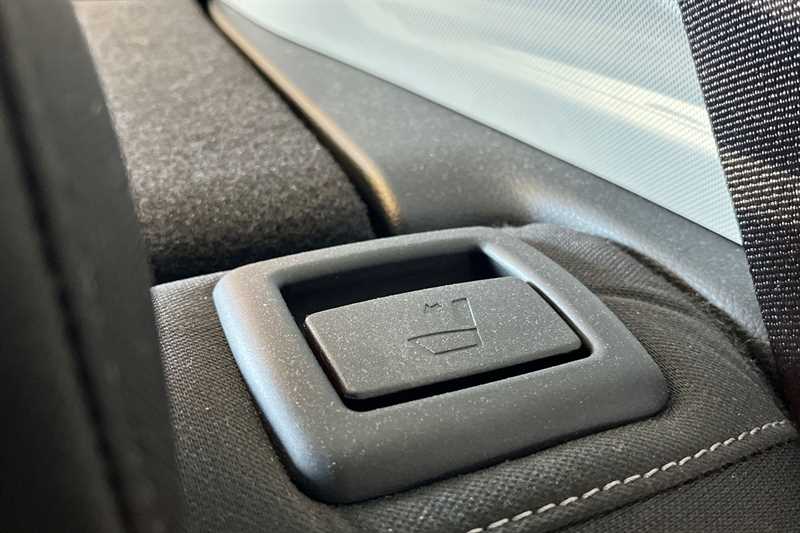 Used Kia Stonic 2023 for sale - 77146498: Photo 33