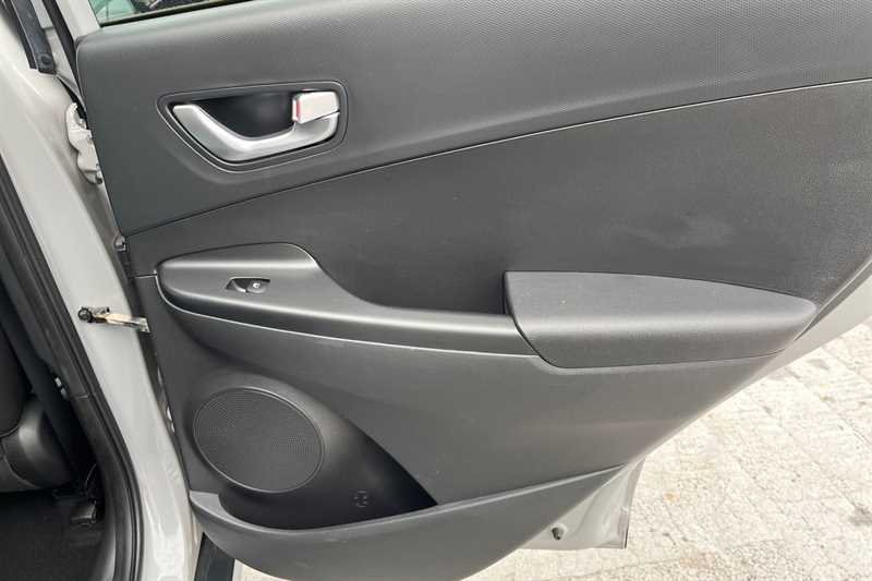 Used Hyundai KONA 2022 for sale - 76328459: Photo 43