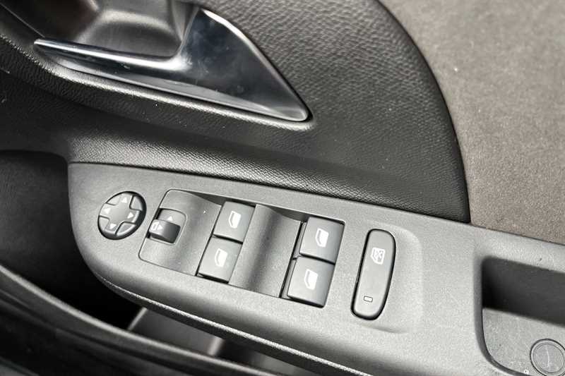 Used Vauxhall Corsa 2024 for sale - 76954673: Photo 16