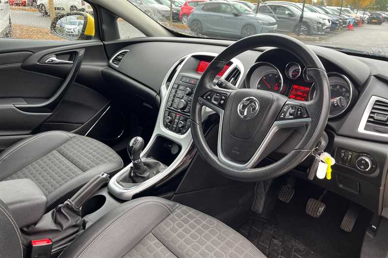 Used Vauxhall Astra GTC 2015 for sale - 76400863: Photo 10