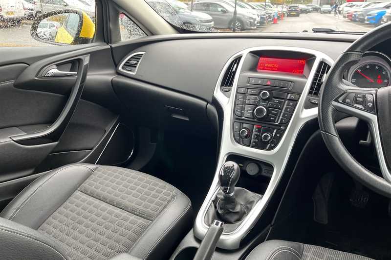 Used Vauxhall Astra GTC 2015 for sale - 76400863: Photo 14