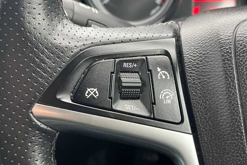 Used Vauxhall Astra GTC 2015 for sale - 76400863: Photo 21