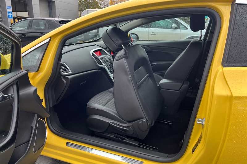 Used Vauxhall Astra GTC 2015 for sale - 76400863: Photo 36