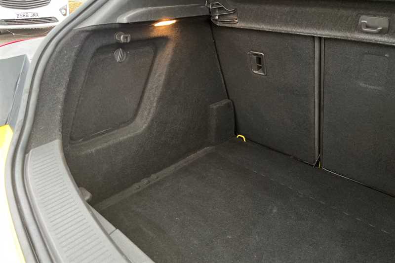 Used Vauxhall Astra GTC 2015 for sale - 76400863: Photo 40