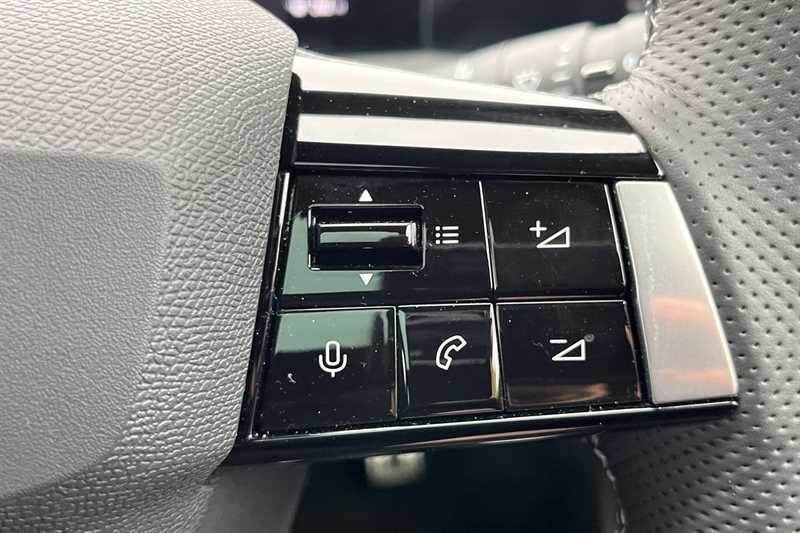 Used Vauxhall Astra 2024 for sale - 76978116: Photo 22