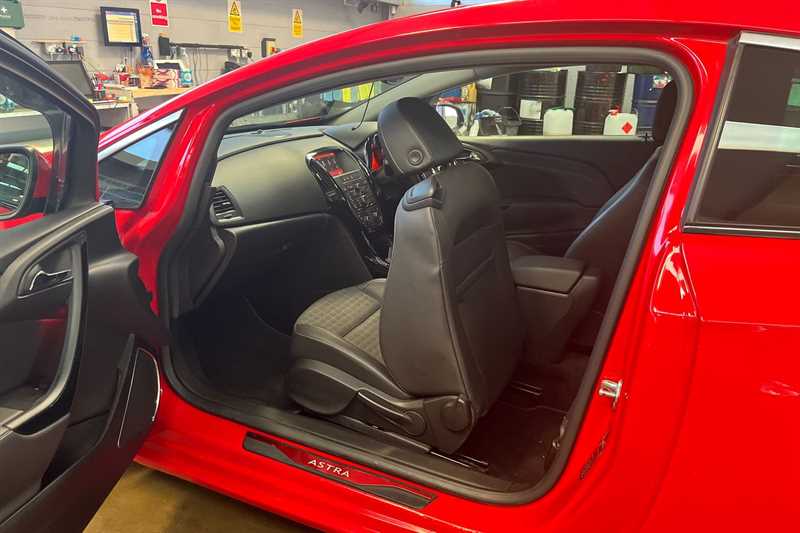 Used Vauxhall Astra GTC 2017 for sale - 77471823: Photo 33