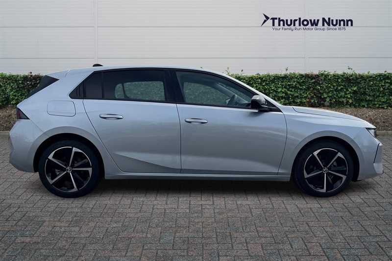 Used Vauxhall Astra 2025 for sale - 76954658: Photo 2