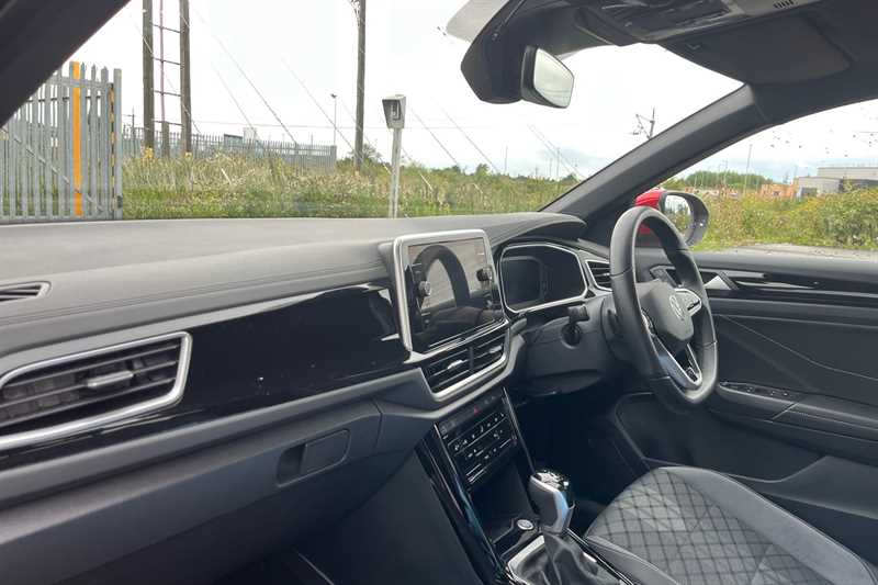 Used Volkswagen T-Roc 2023 for sale - 77146613: Photo 13