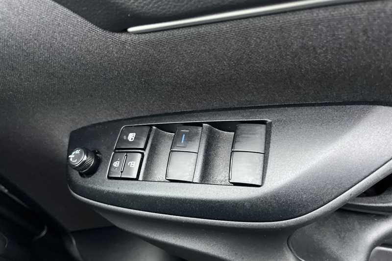 Used Toyota Yaris Cross 2024 for sale - 77472061: Photo 16