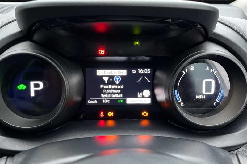 Used Toyota Yaris Cross 2024 for sale - 77472061: Photo 20