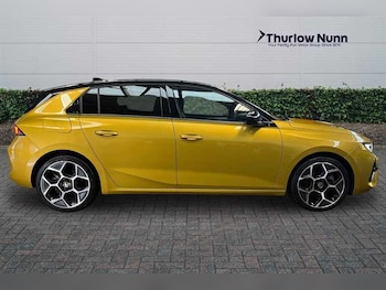 Used Vauxhall Astra 2024 for sale - 77232440: Photo