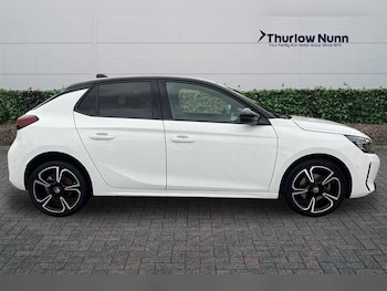 Used Vauxhall Corsa 2023 for sale - 76204275: Photo 2