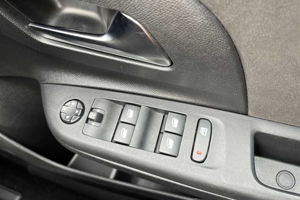 Used Vauxhall Corsa 2023 for sale - 76204276: Photo 16