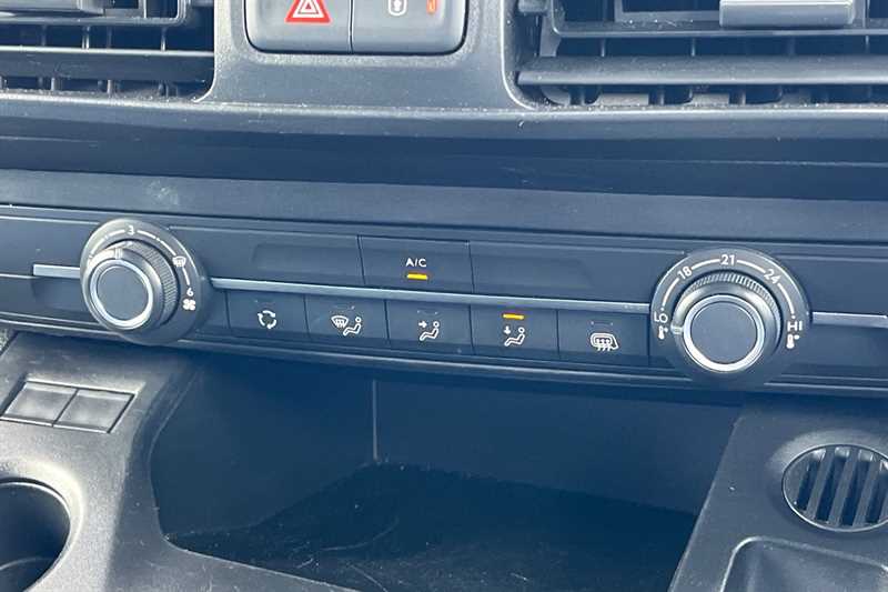 Used Vauxhall Combo 2024 for sale - 76515120: Photo 15