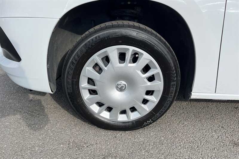 Used Vauxhall Combo 2024 for sale - 76515120: Photo 9