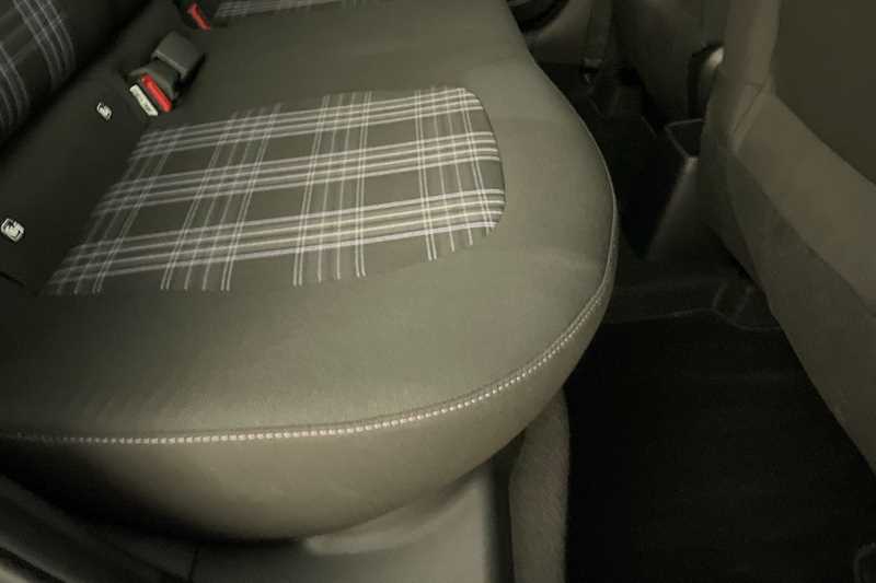 Used Hyundai i10 for sale - 76999947: Photo 33