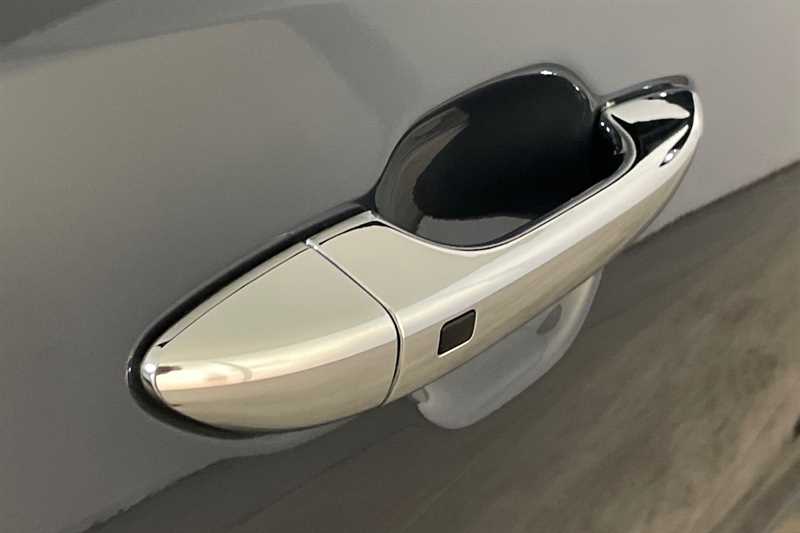 Used Hyundai i10 for sale - 76999947: Photo 40