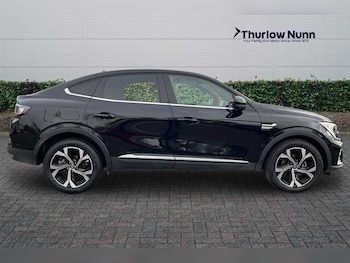 Used Renault Arkana 2024 for sale - 76400884: Photo