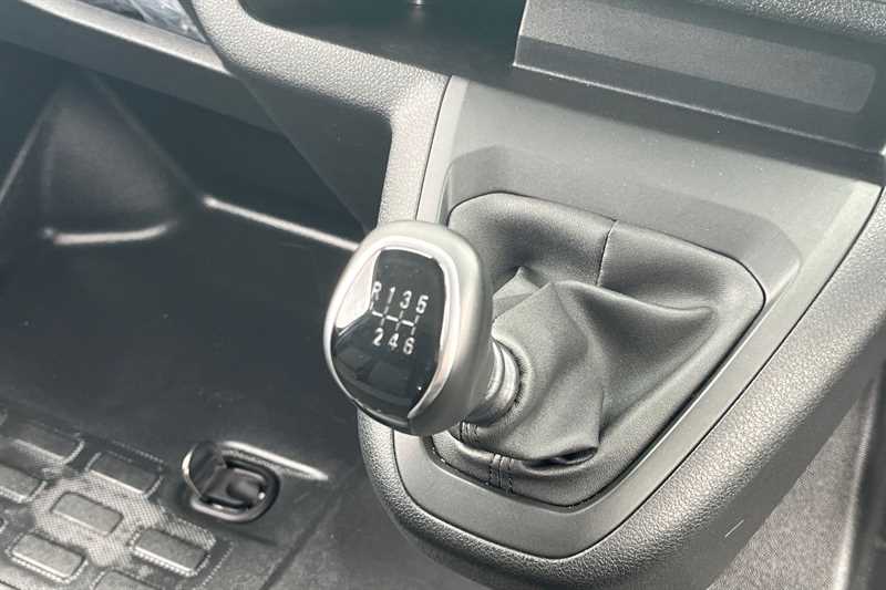 Used Vauxhall Vivaro 2025 for sale - 76999959: Photo 14