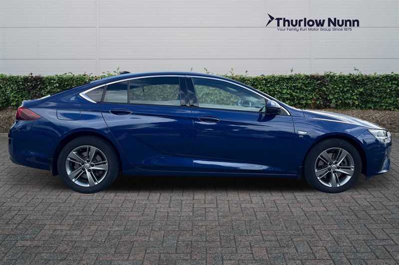 Used Vauxhall Insignia 2021 for sale - 76624116: Photo 2