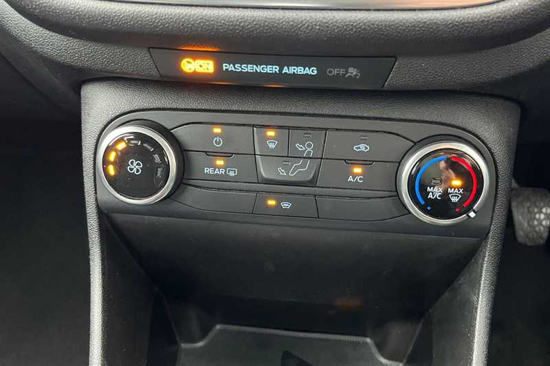 Used Ford Fiesta 2018 for sale - 76400851: Photo 15