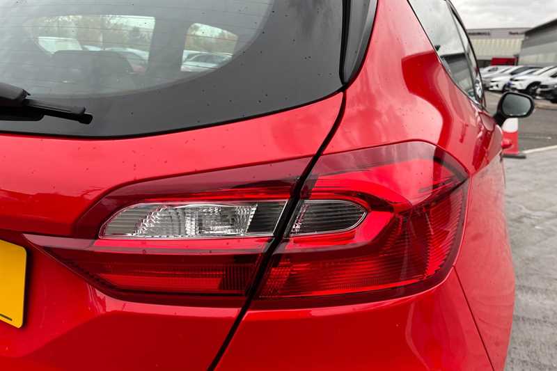 Used Ford Fiesta 2018 for sale - 76400851: Photo 40