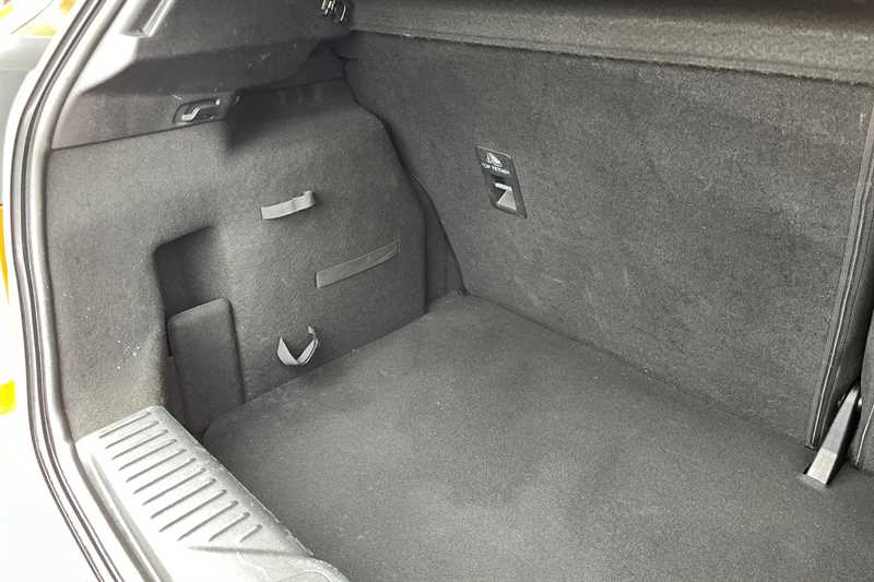 Used Ford Fiesta 2018 for sale - 76400851: Photo 42