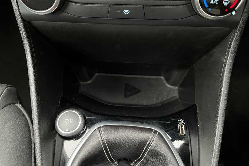 Used Ford Fiesta 2018 for sale - 76400851: Photo 47