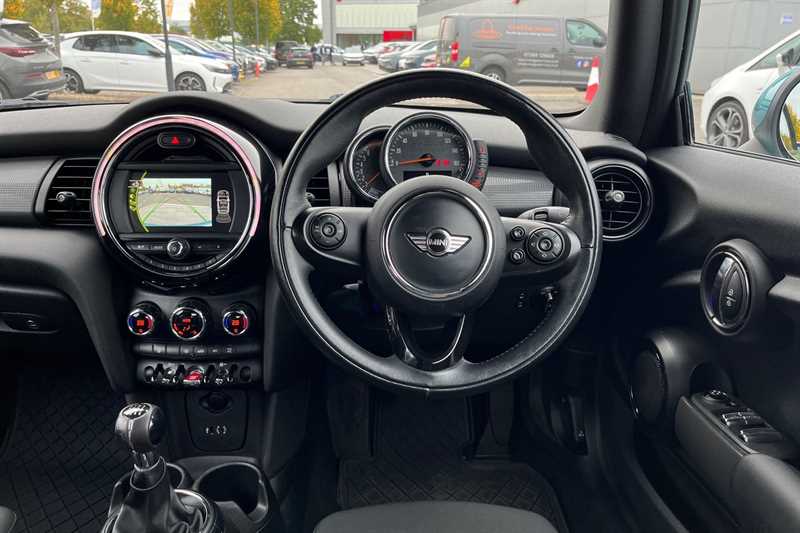 Used MINI Convertible 2017 for sale - 76204329: Photo 11