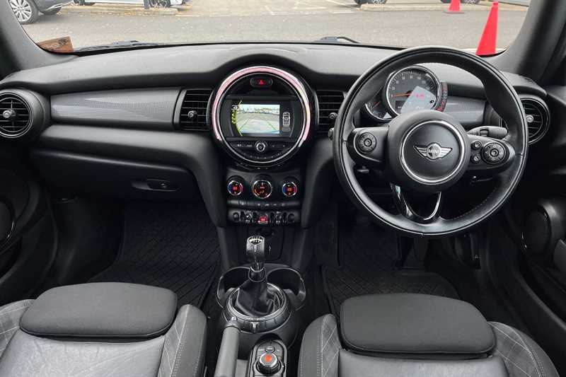 Used MINI Convertible 2017 for sale - 76204329: Photo 12