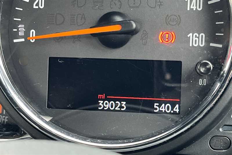 Used MINI Convertible 2017 for sale - 76204329: Photo 52