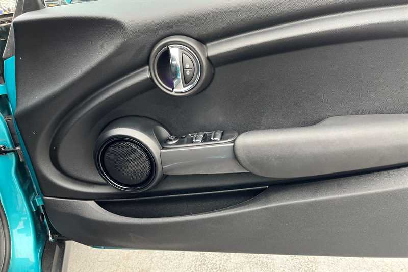 Used MINI Convertible 2017 for sale - 76204329: Photo 54