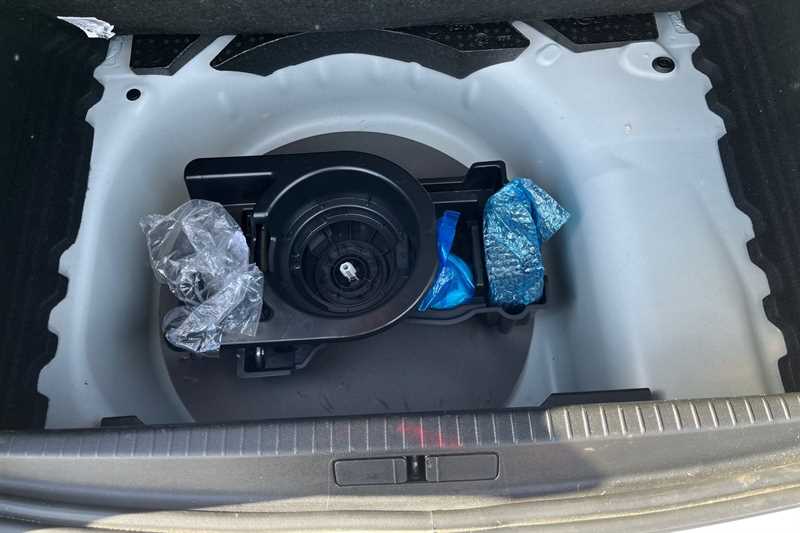 Used Vauxhall Corsa 2023 for sale - 76311692: Photo 52