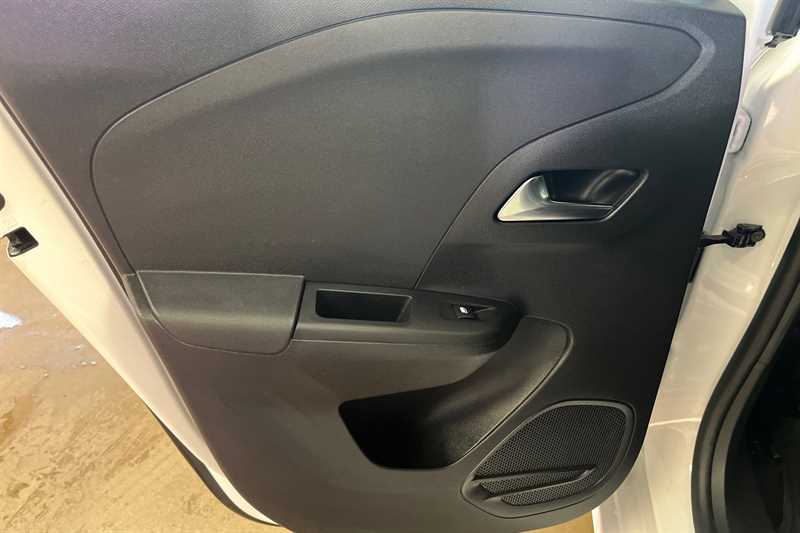 Used Vauxhall Corsa 2023 for sale - 77471920: Photo 29
