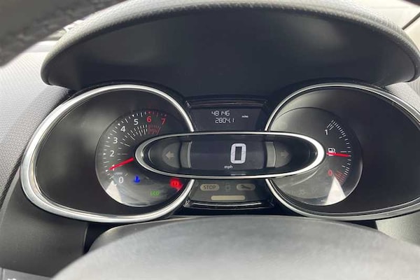 Used Renault Clio 2017 for sale - 76204079: Photo 20