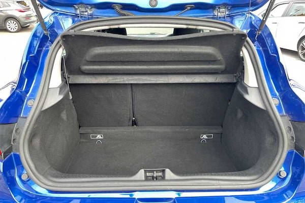 Used Renault Clio 2017 for sale - 76204079: Photo 24