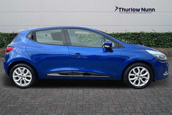 Used Renault Clio 2017 for sale - 76204079: Photo 2