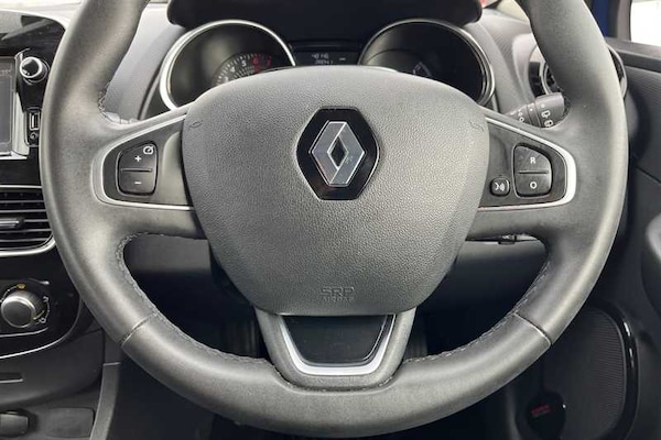 Used Renault Clio 2017 for sale - 76204079: Photo 49
