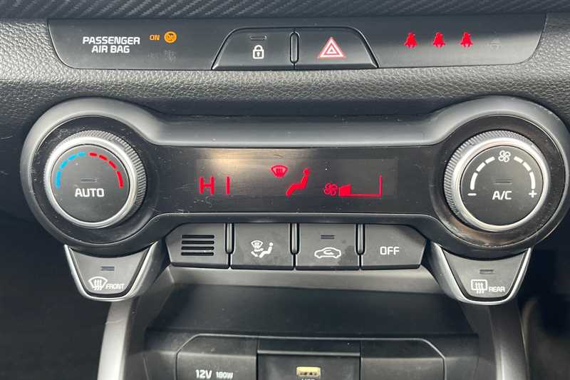 Used Kia Stonic 2021 for sale - 76434912: Photo 15