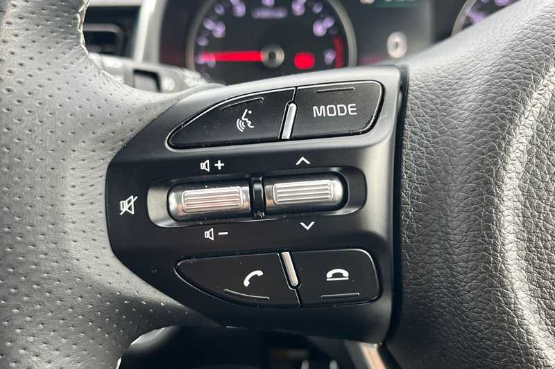 Used Kia Stonic 2021 for sale - 76434912: Photo 21