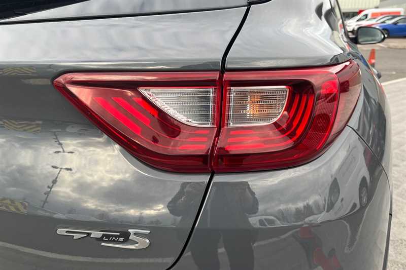 Used Kia Stonic 2021 for sale - 76434912: Photo 38