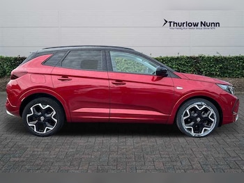 Used Vauxhall Grandland 2022 for sale - 76204090: Photo 2