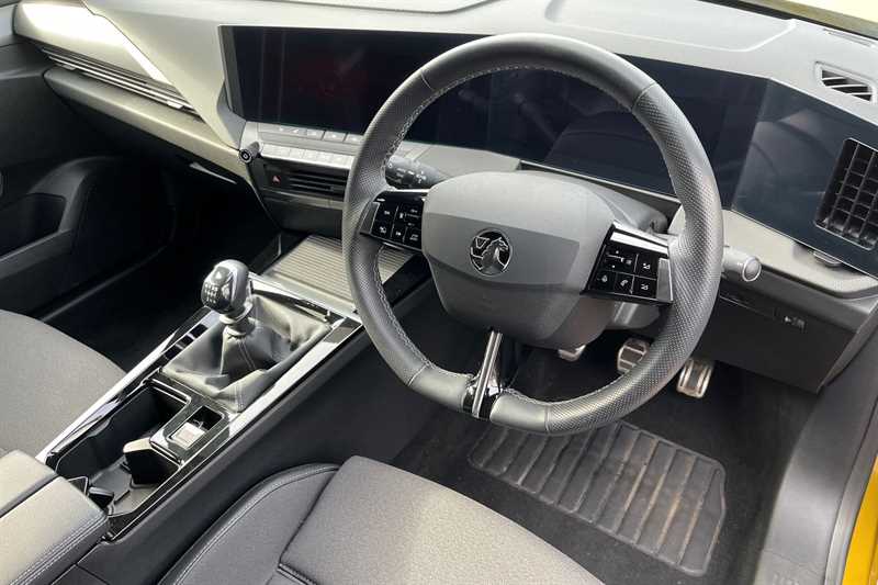 Used Vauxhall Astra 2023 for sale - 76954596: Photo 10